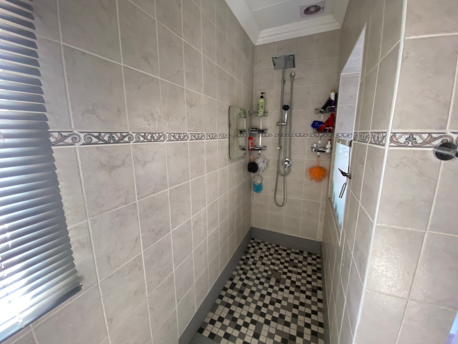 8 Bedroom Property for Sale in Grimbeeck Park North West